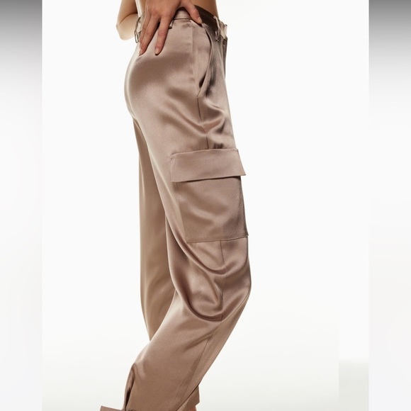 New! Aritzia Babaton Refined Satin Cargo Pant Sz 4 Deep Taupe - Picture 11 of 16
